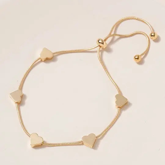 Heart Pull-Tie Bracelet